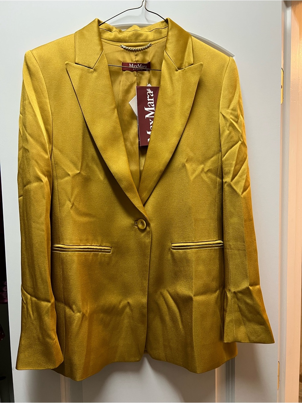 MaxMara Satin Mustard Single-Button Blazer